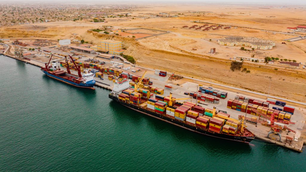 Vista a�rea do Porto do Namibe